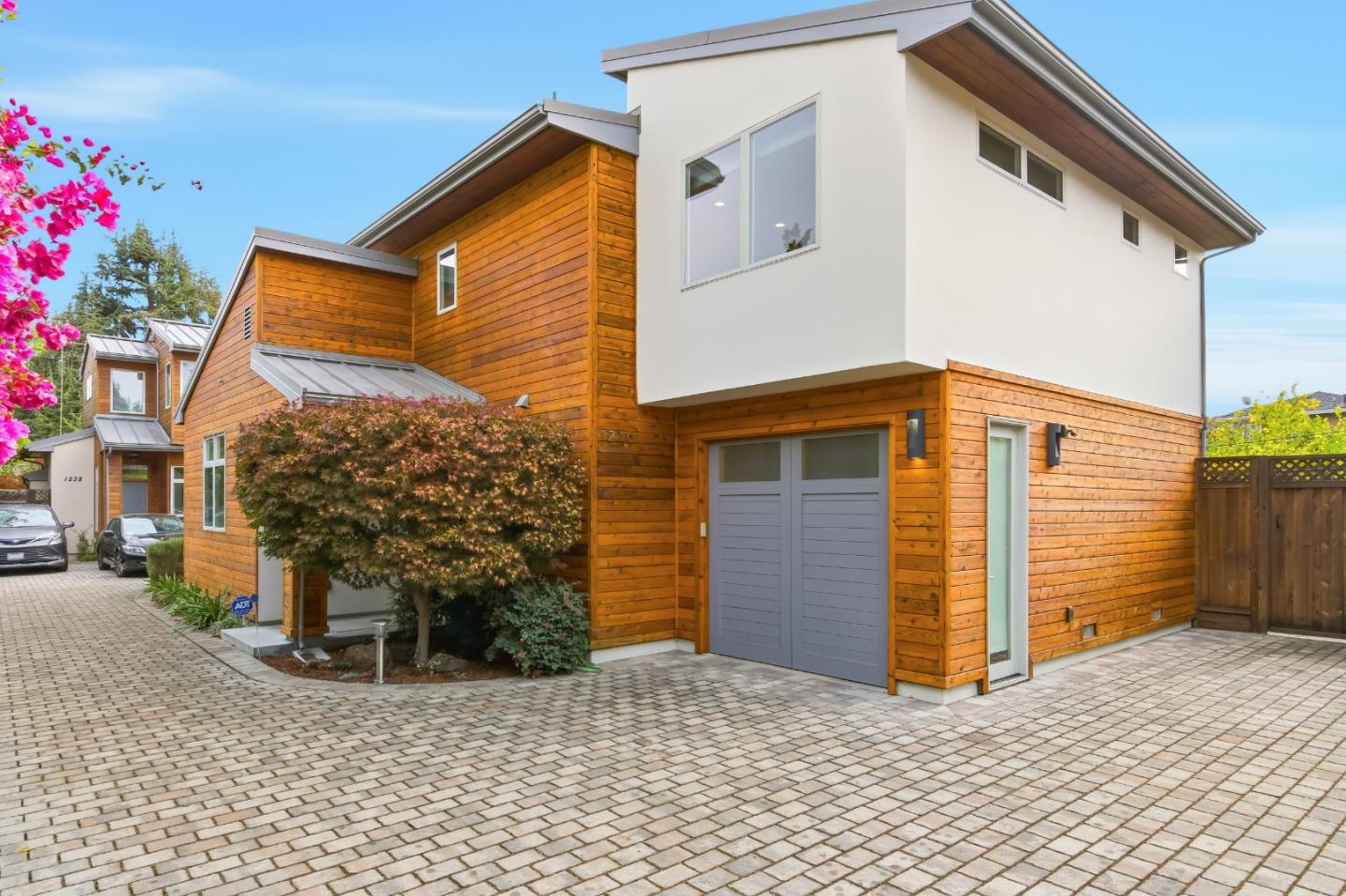 Front Image Thumbnail for ML82026513