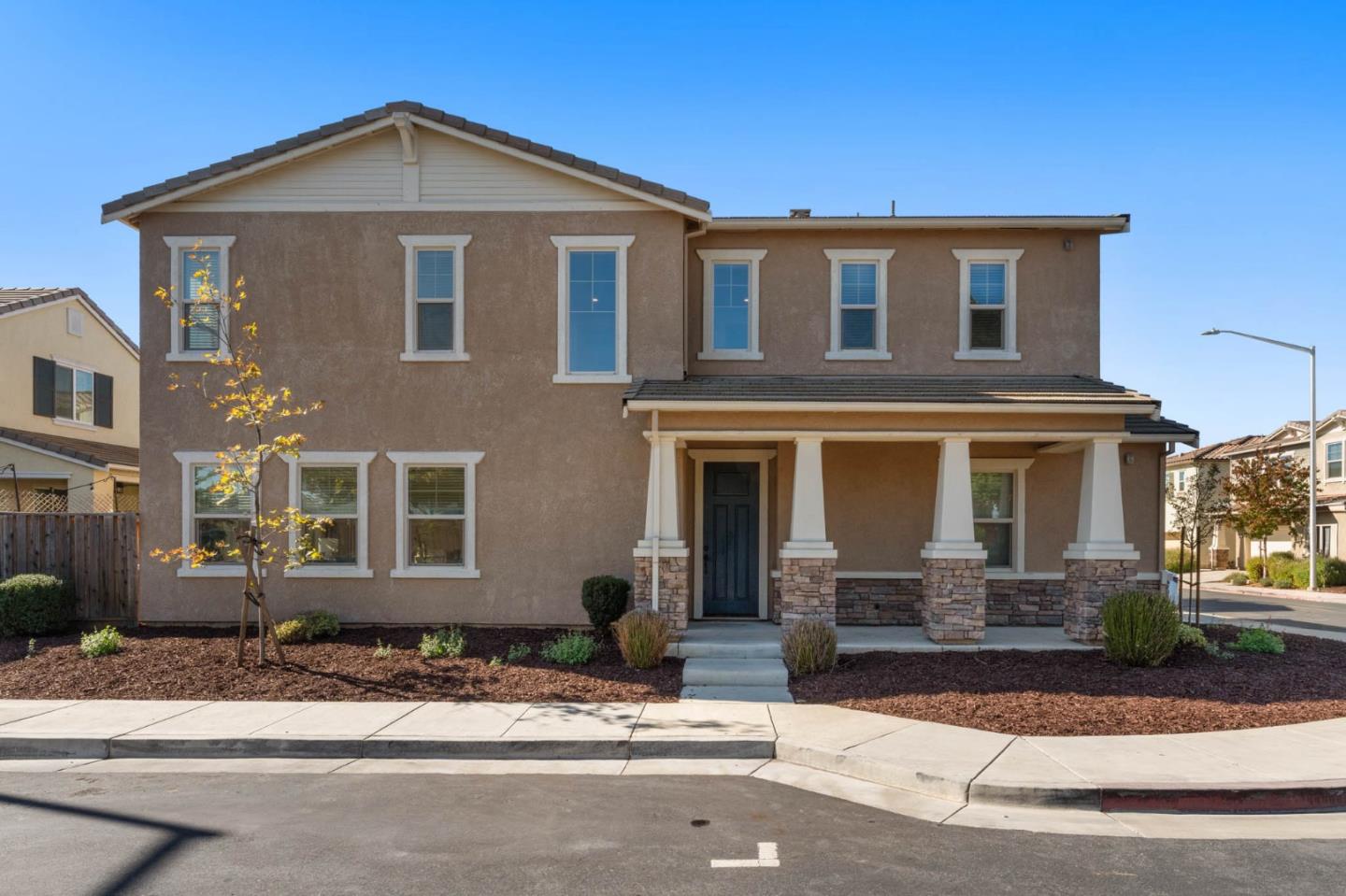 Front Image Thumbnail for ML82026597