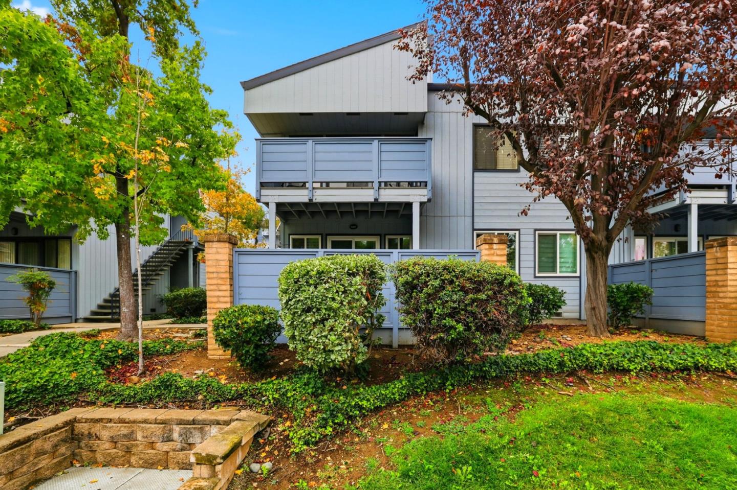 Front Image Thumbnail for ML82026655