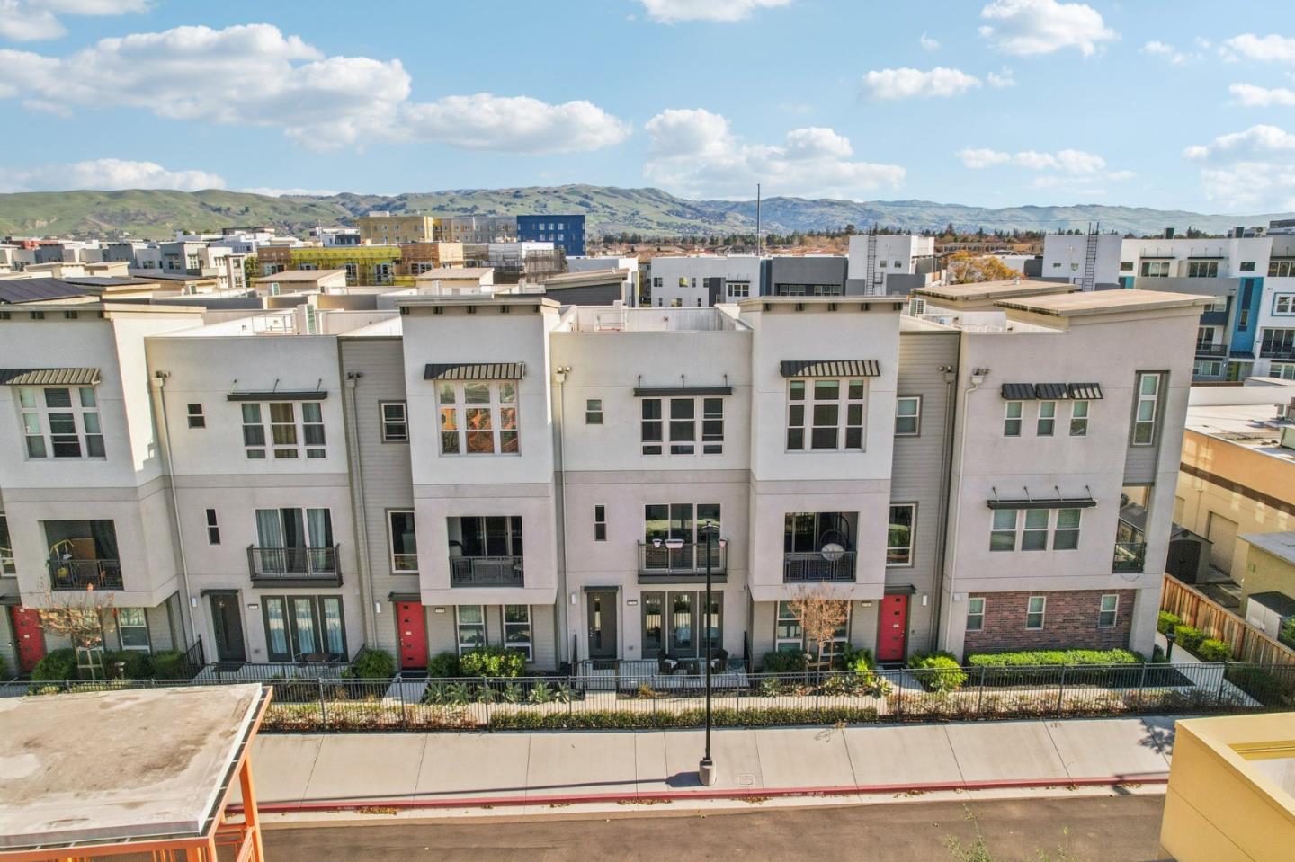 Front Image Thumbnail for ML82026664