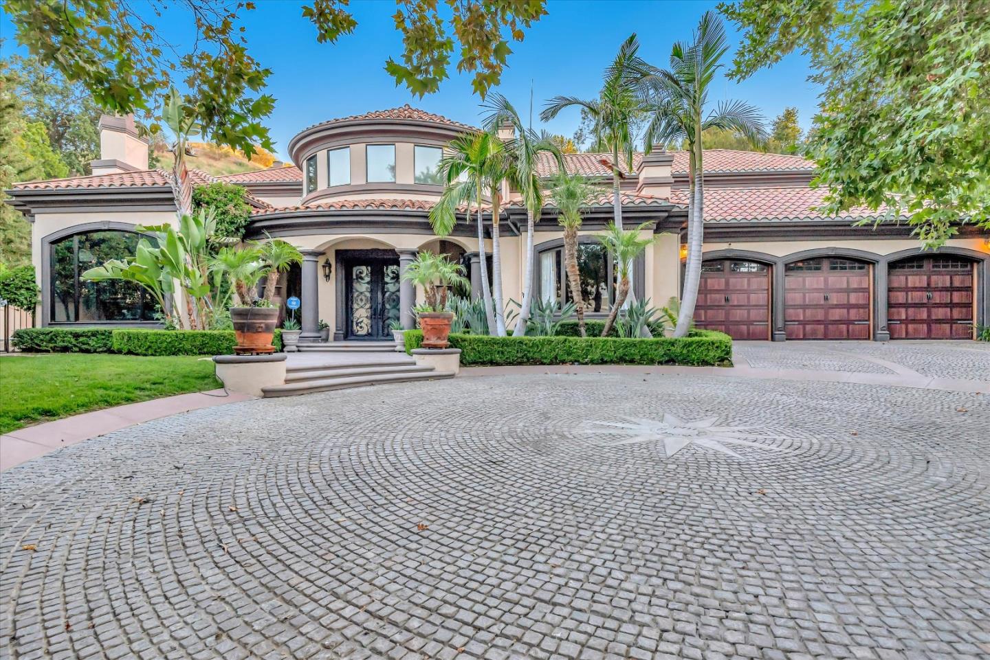 Front Image Thumbnail for ML82026680