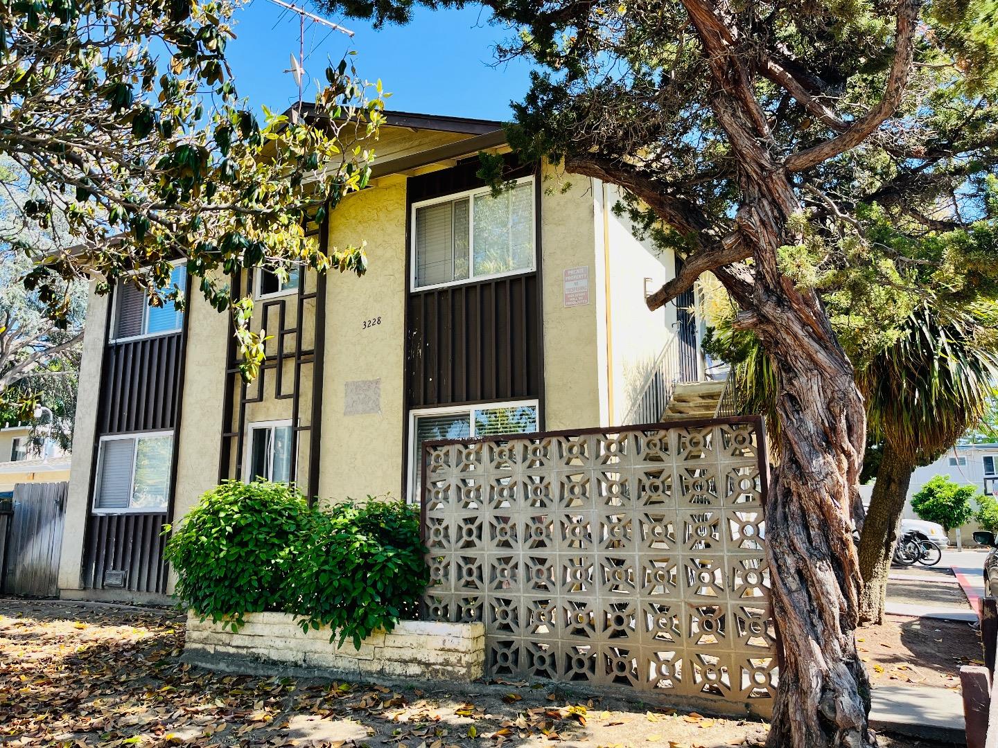 Front Image Thumbnail for ML82026681