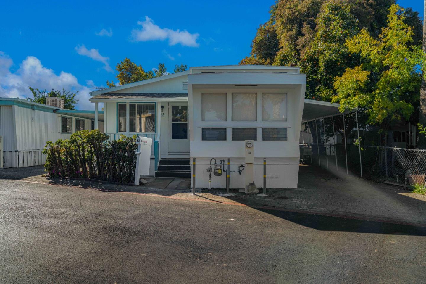 Front Image Thumbnail for ML82026696