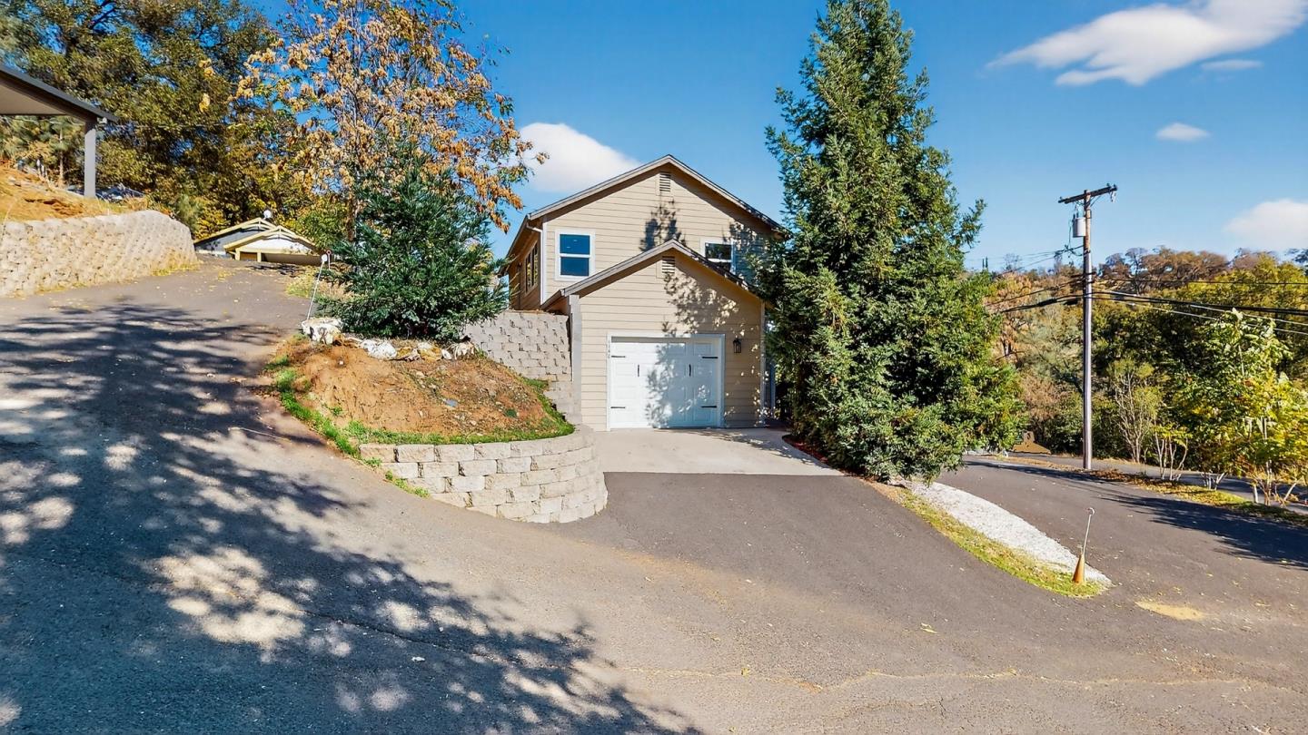 Front Image Thumbnail for ML82026698