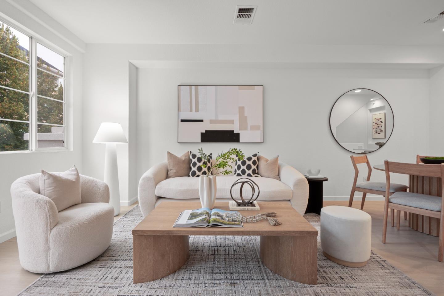 Front Image Thumbnail for ML82026738