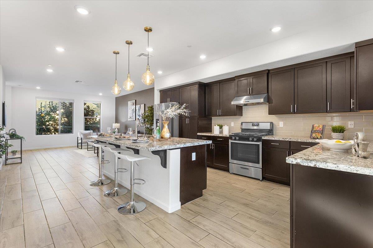 Front Image Thumbnail for ML82026783