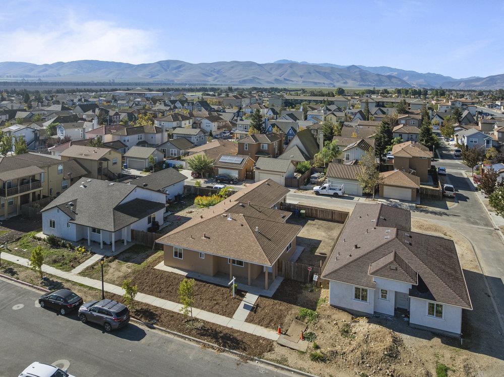 Front Image Thumbnail for ML82026854