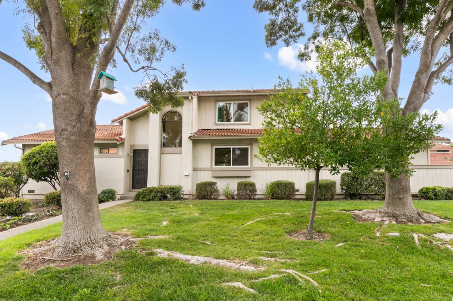 Front Image Thumbnail for ML82026909