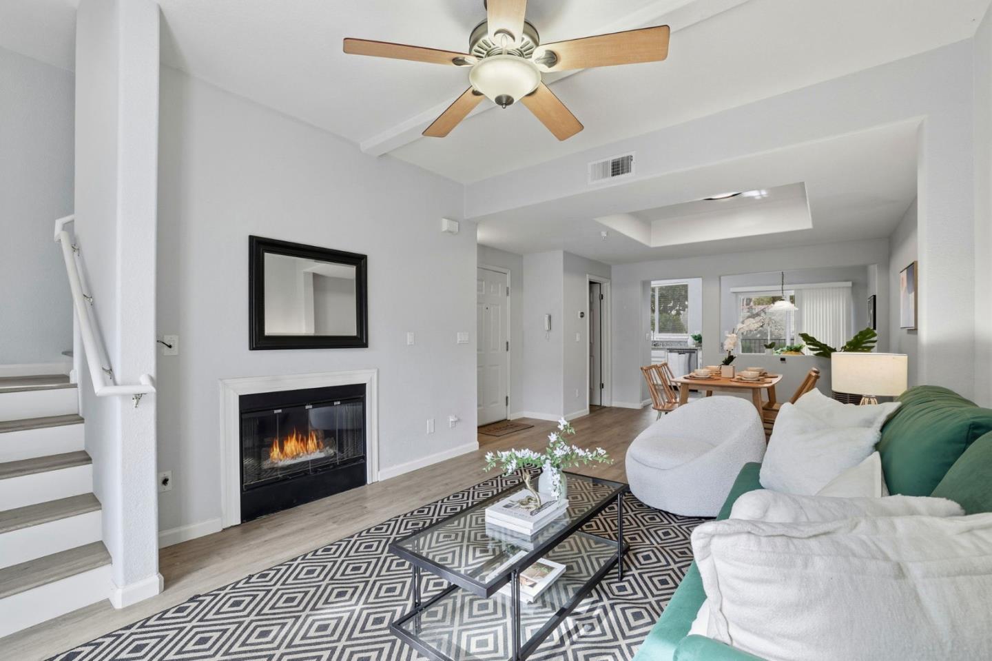 Front Image Thumbnail for ML82026914