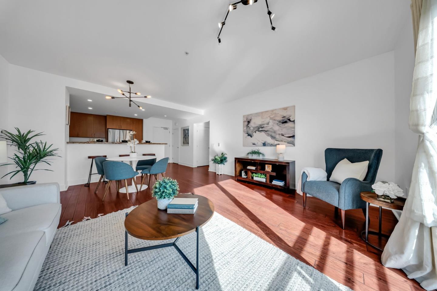 Front Image Thumbnail for ML82026927