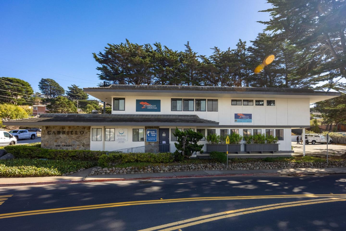 Front Image Thumbnail for ML82026937