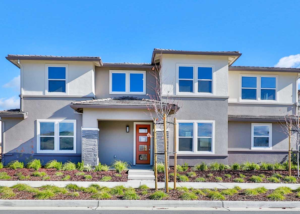 Front Image Thumbnail for ML82027038