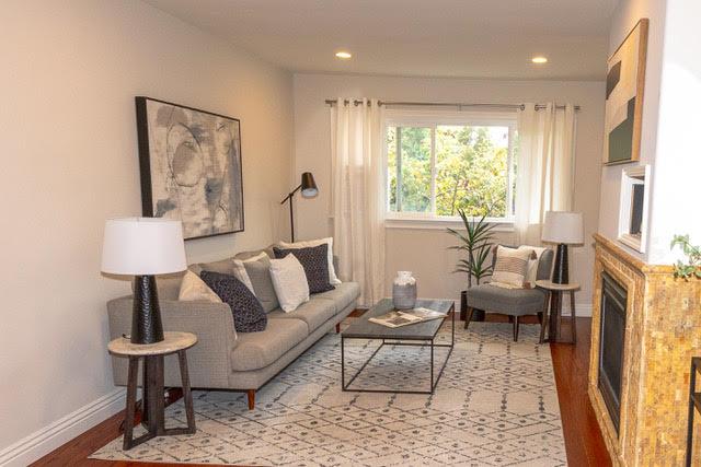 Front Image Thumbnail for ML82027120