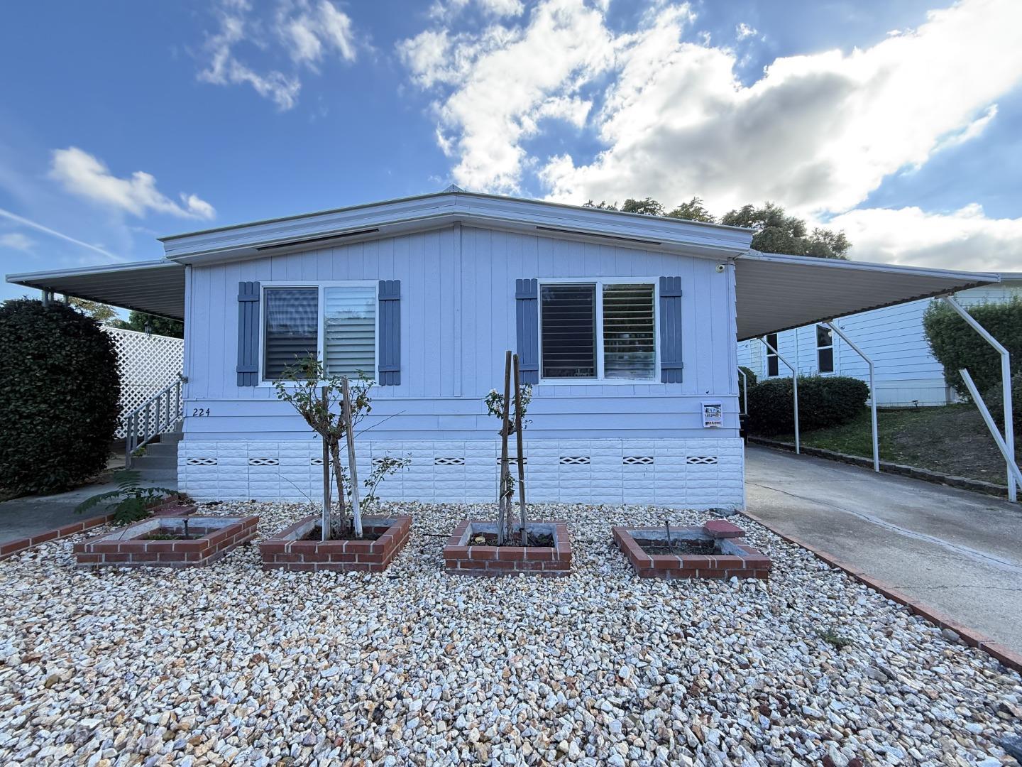 Front Image Thumbnail for ML82027206