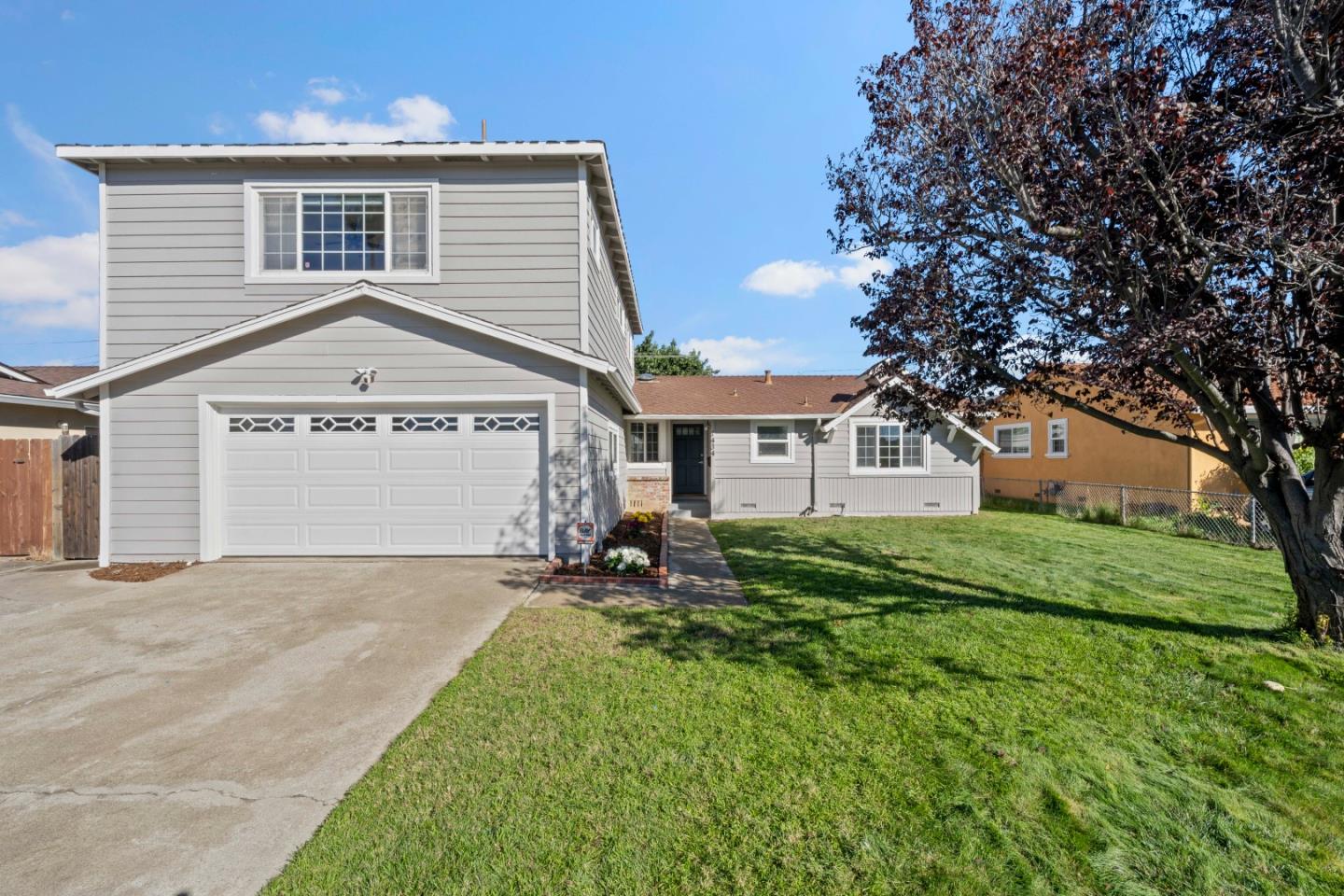 Front Image Thumbnail for ML82027299