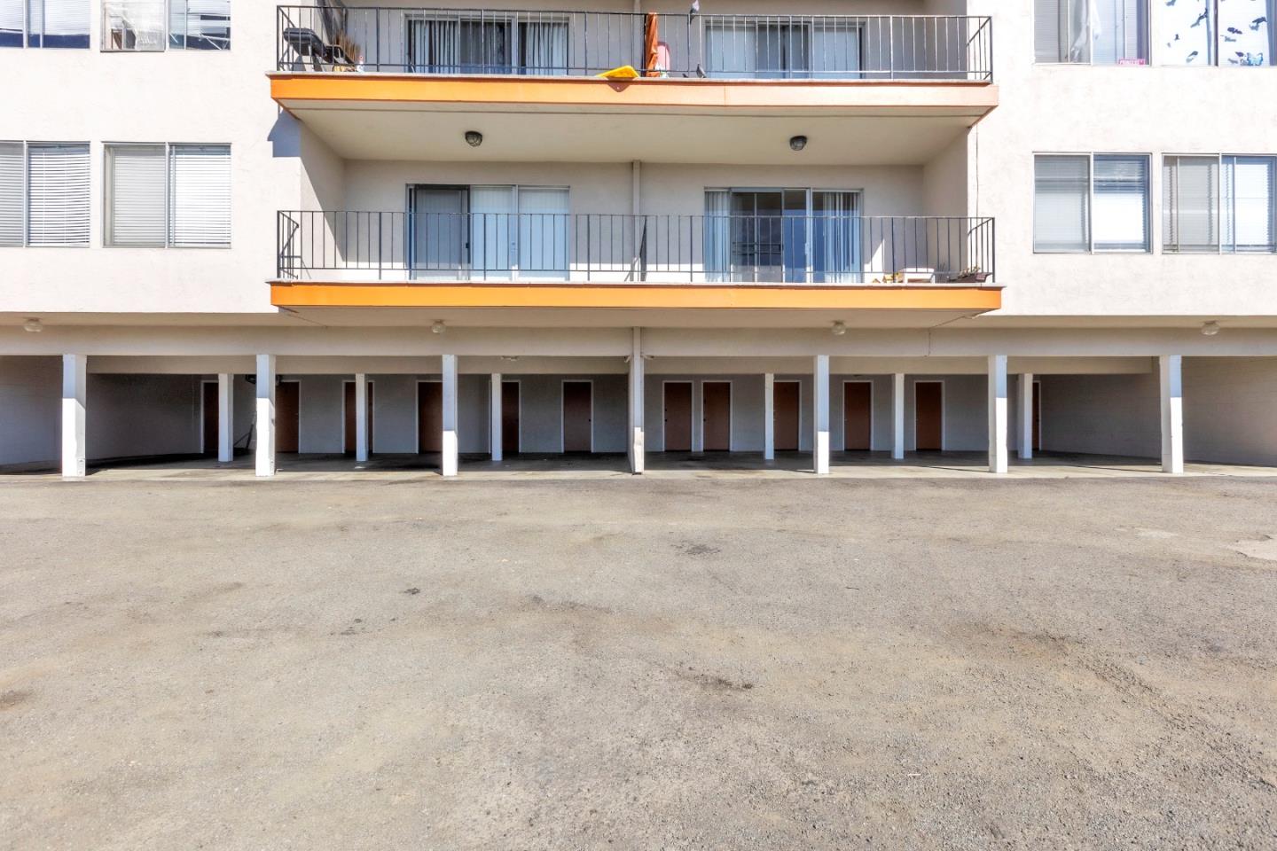 Front Image Thumbnail for ML82027320