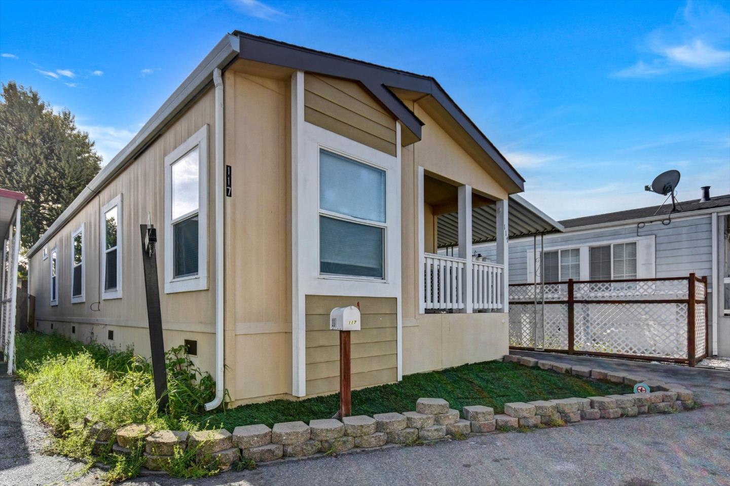 Front Image Thumbnail for ML82027365