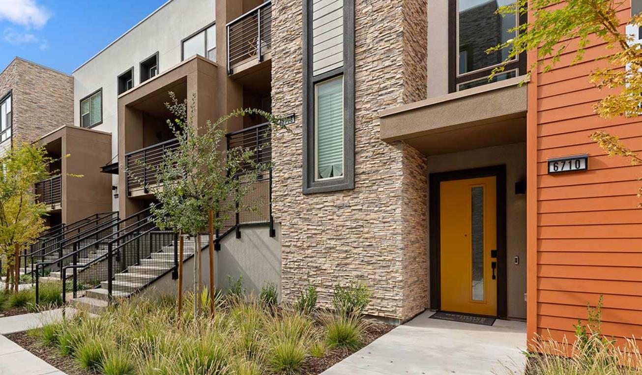 Front Image Thumbnail for ML82027411