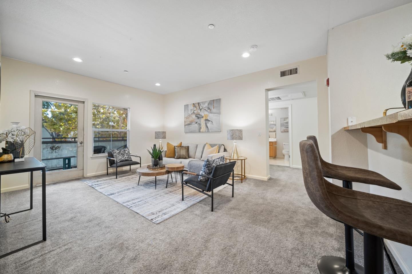 Front Image Thumbnail for ML82027422