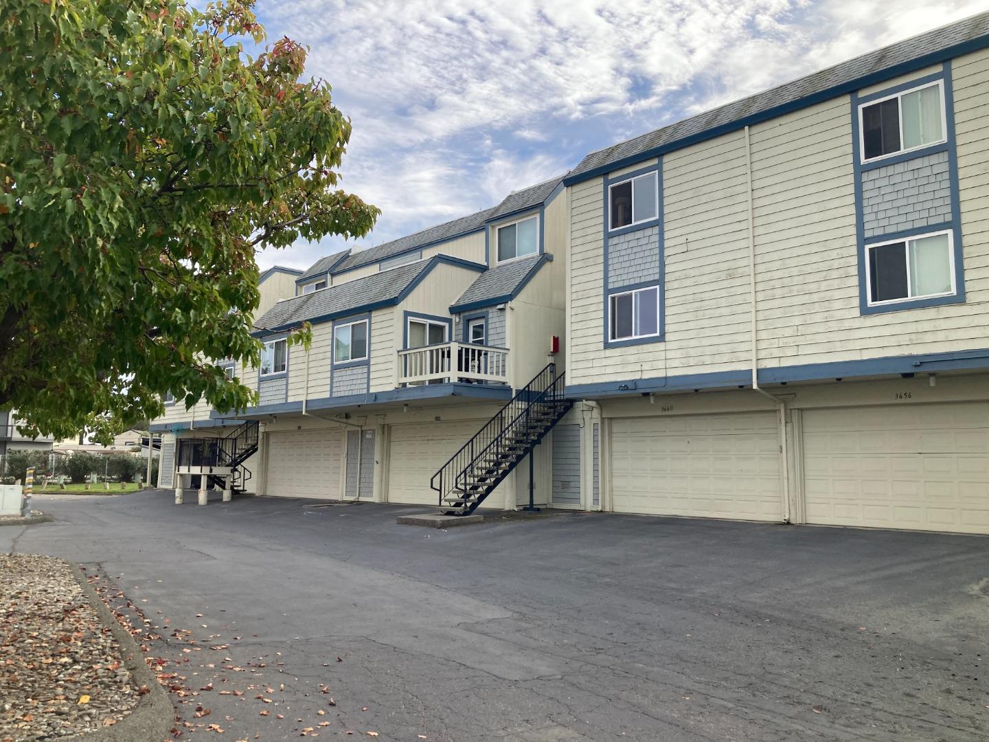 Front Image Thumbnail for ML82027449