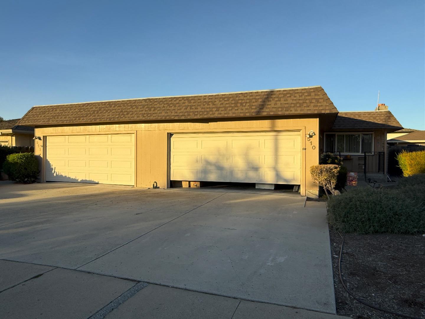 Front Image Thumbnail for ML82027534