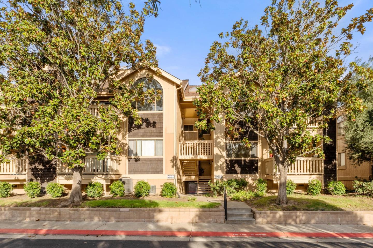 Front Image Thumbnail for ML82027543