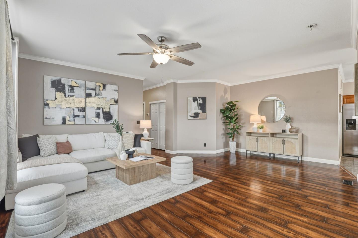 Front Image Thumbnail for ML82027613