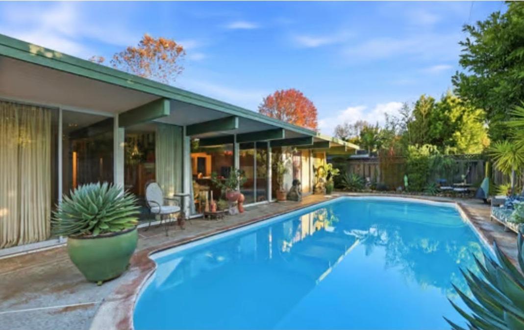 Front Image Thumbnail for ML82027617