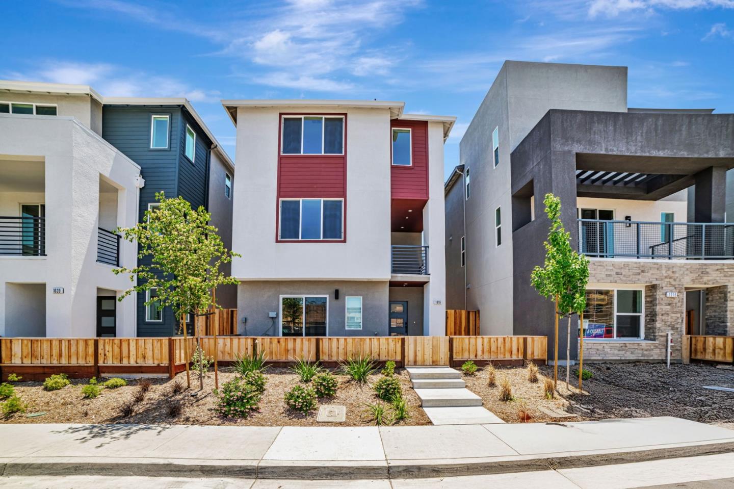 Front Image Thumbnail for ML82027622