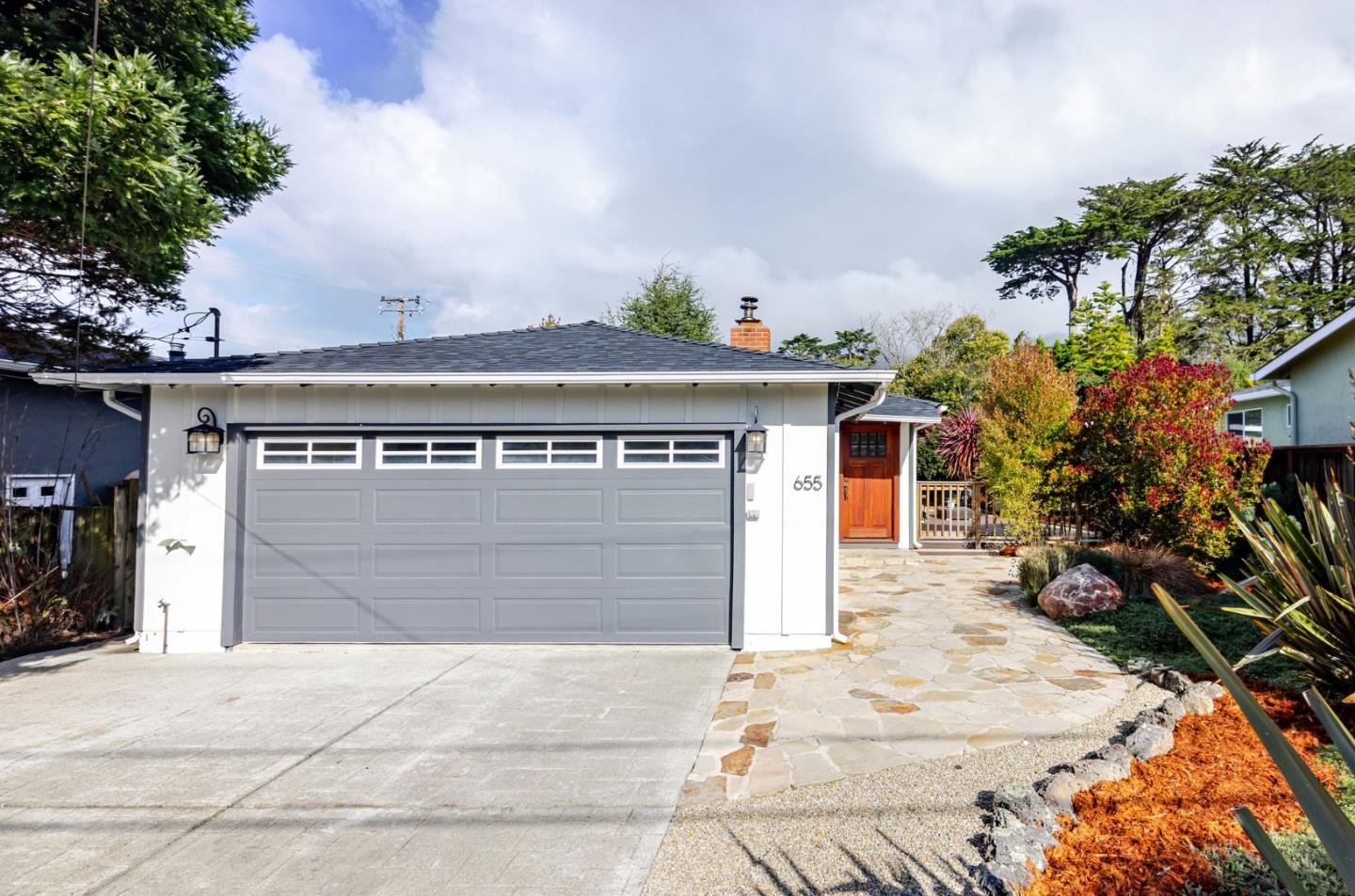 Front Image Thumbnail for ML82027691