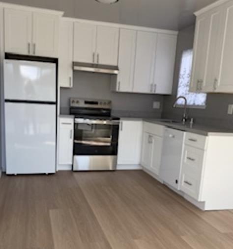 Front Image Thumbnail for ML82027715