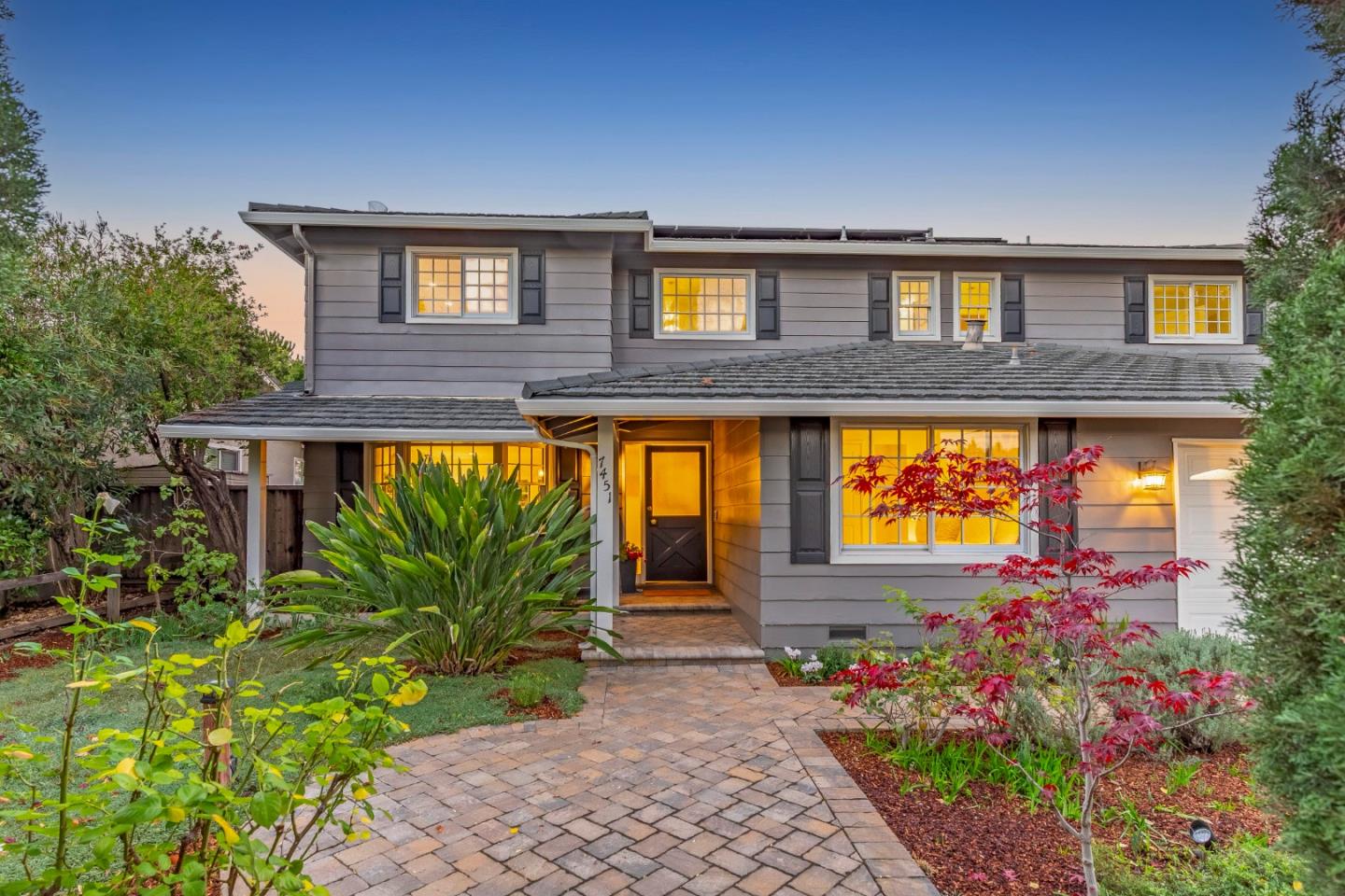 Front Image Thumbnail for ML82027896