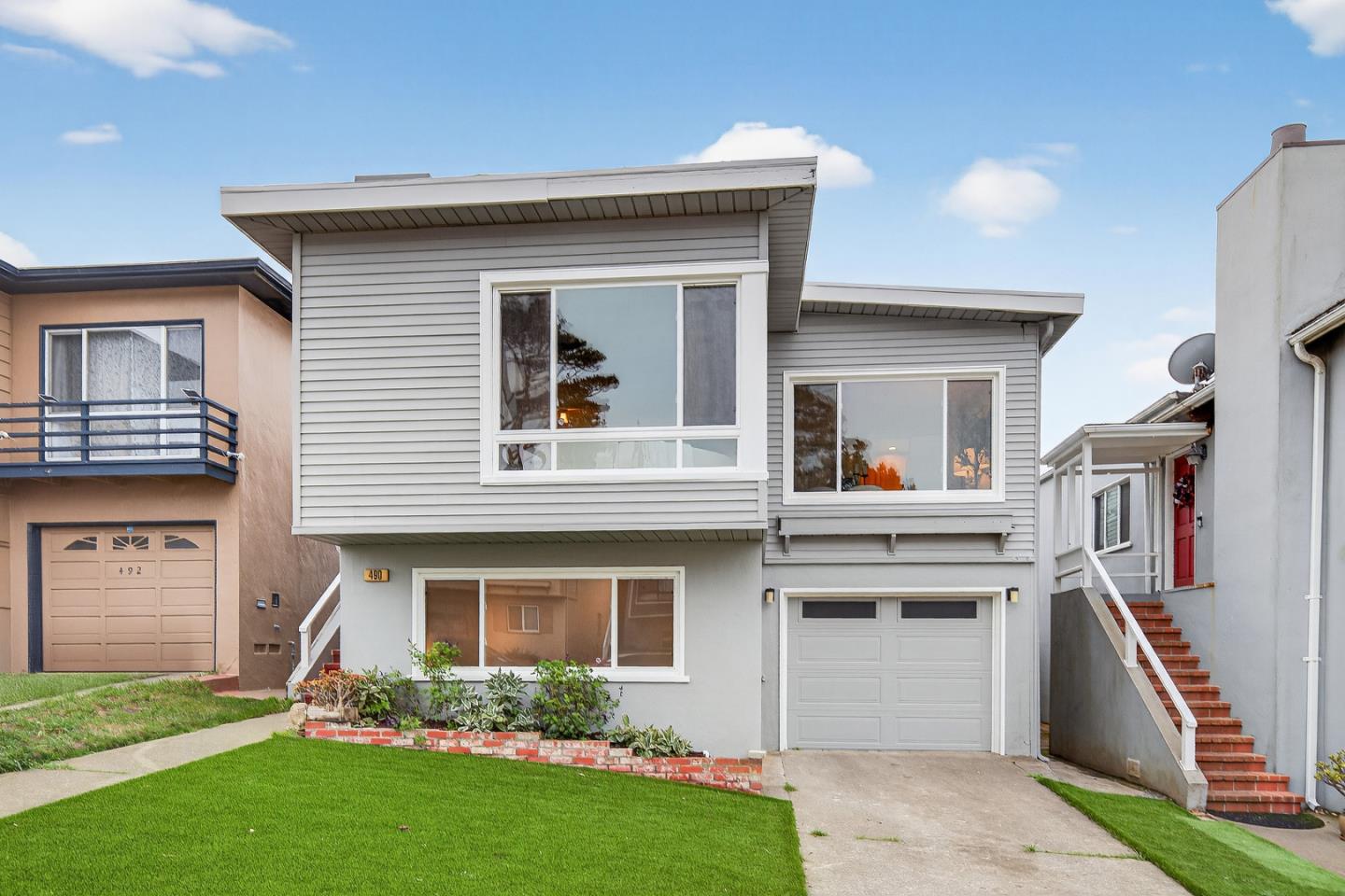 Front Image Thumbnail for ML82027899