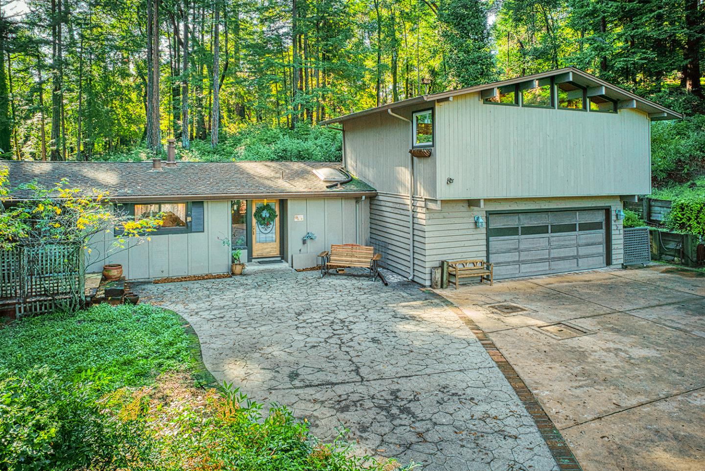 Front Image Thumbnail for ML82027907