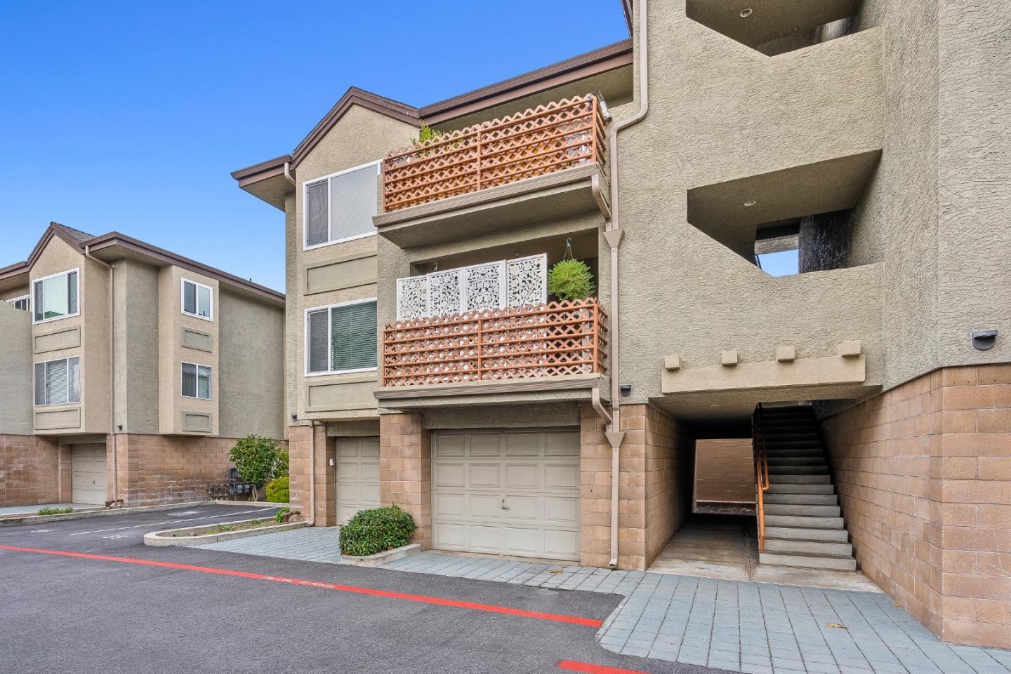 Front Image Thumbnail for ML82027920