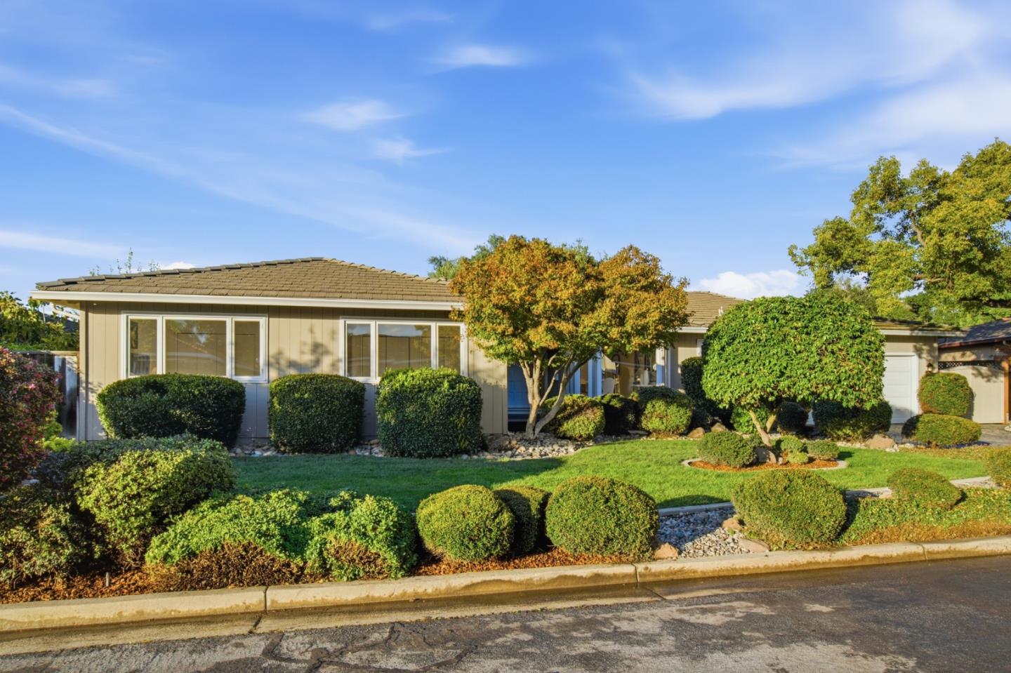 Front Image Thumbnail for ML82027942