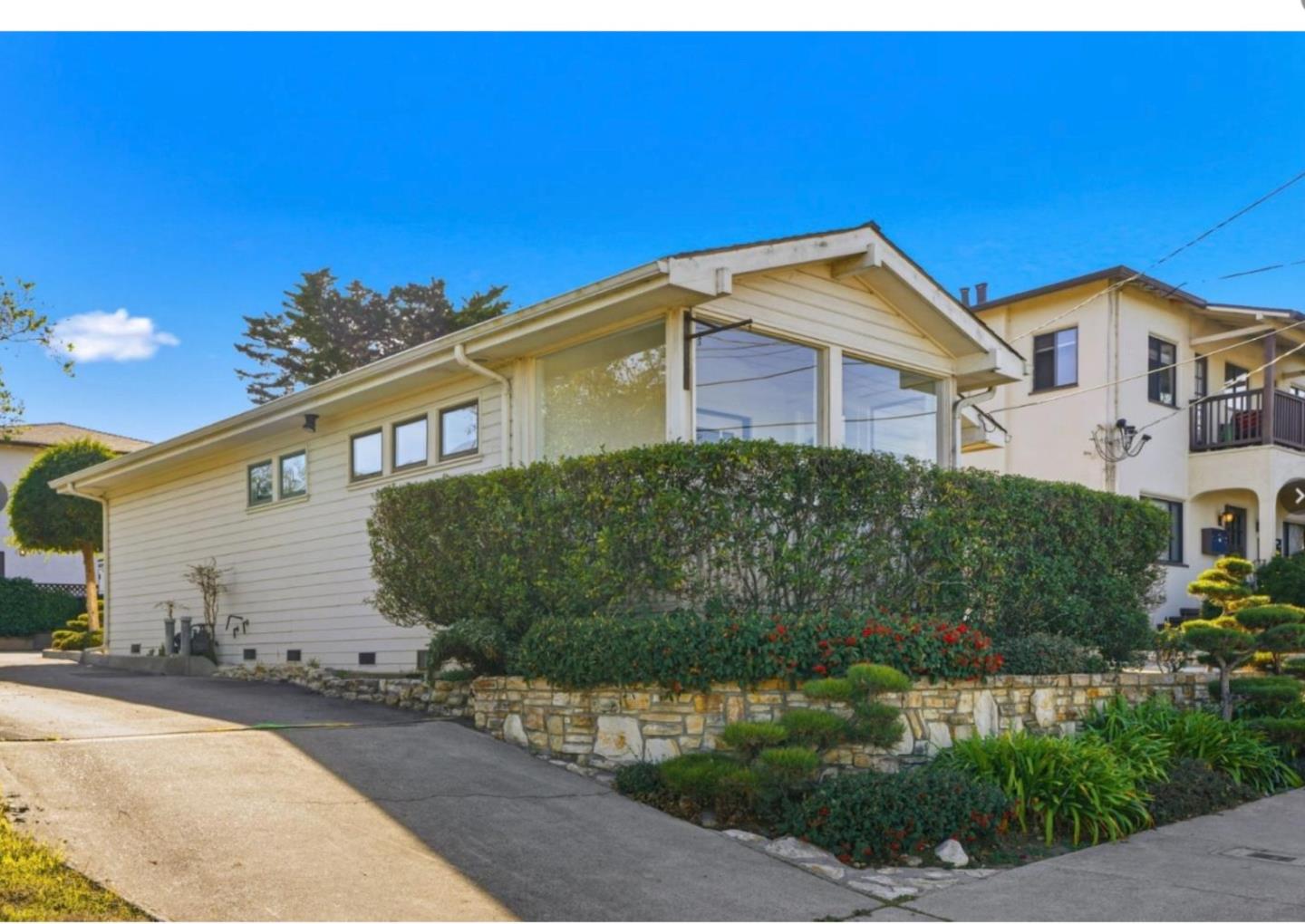 Front Image Thumbnail for ML82028071