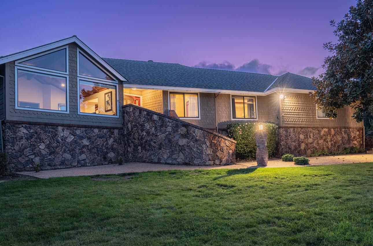 Front Image Thumbnail for ML82028087