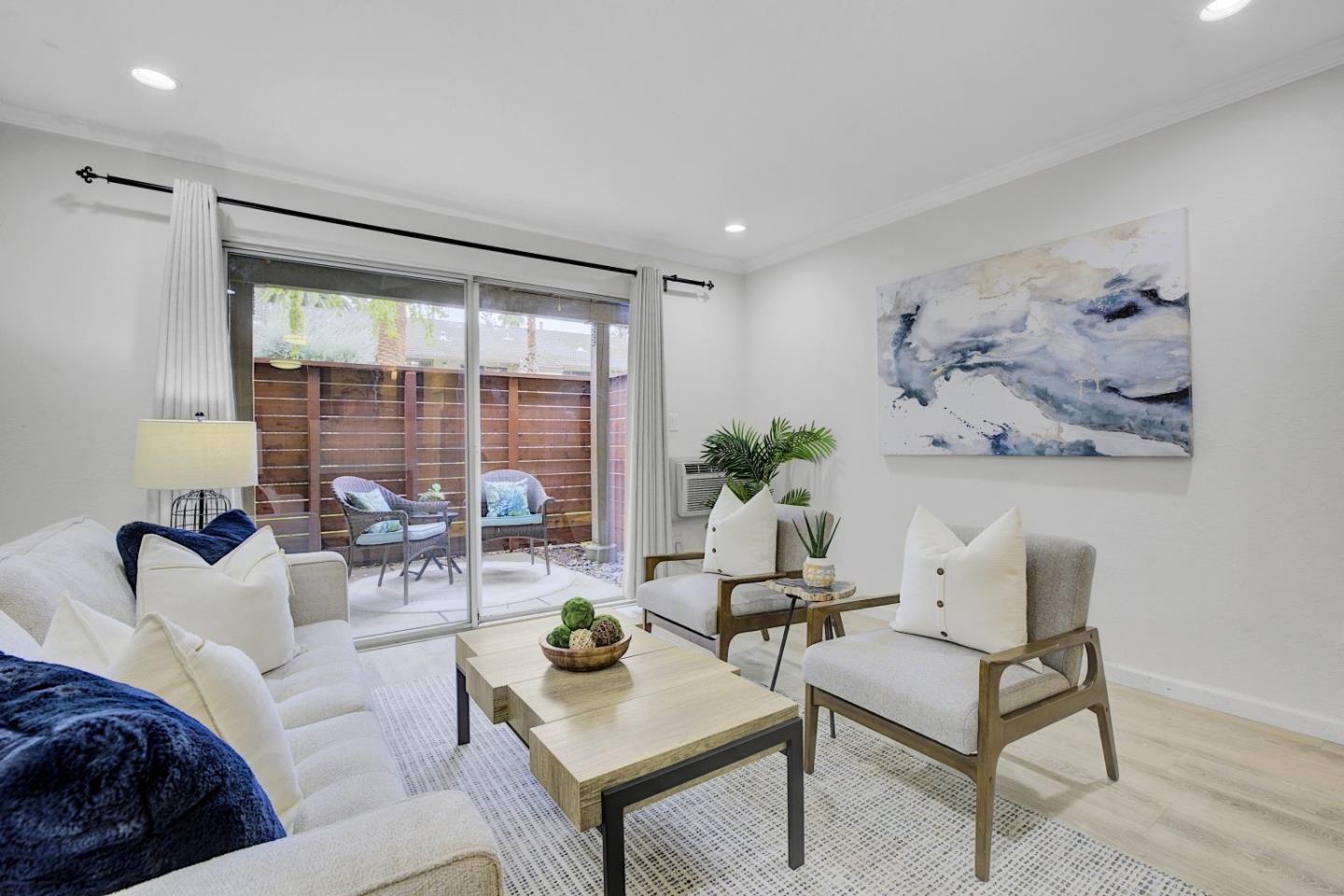 Front Image Thumbnail for ML82028114