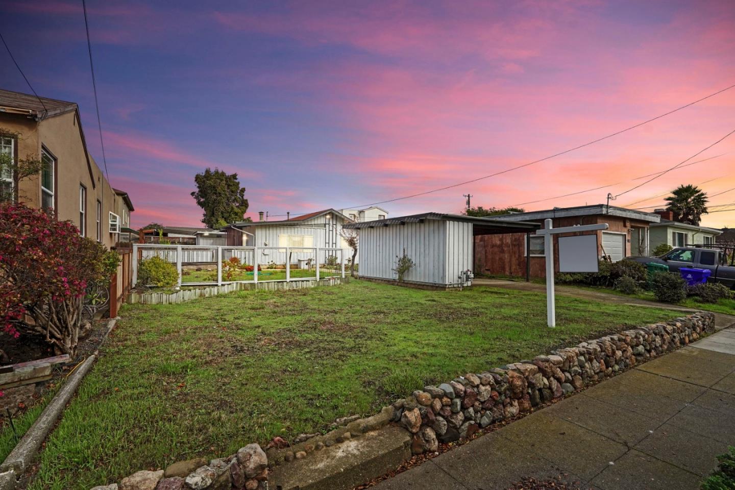 Front Image Thumbnail for ML82028143