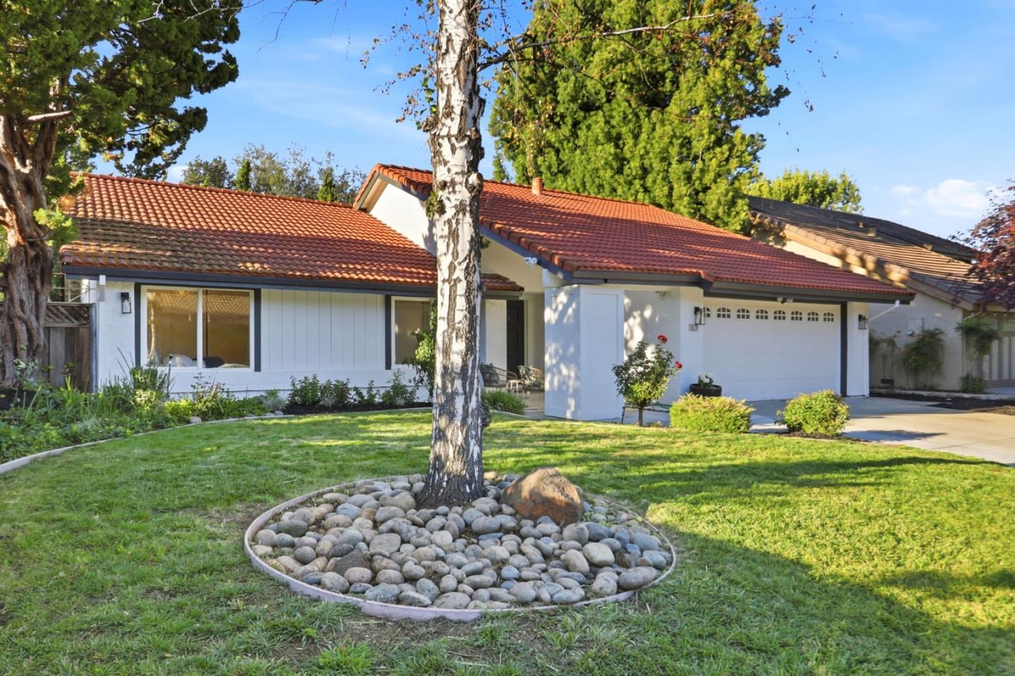 Front Image Thumbnail for ML82028148