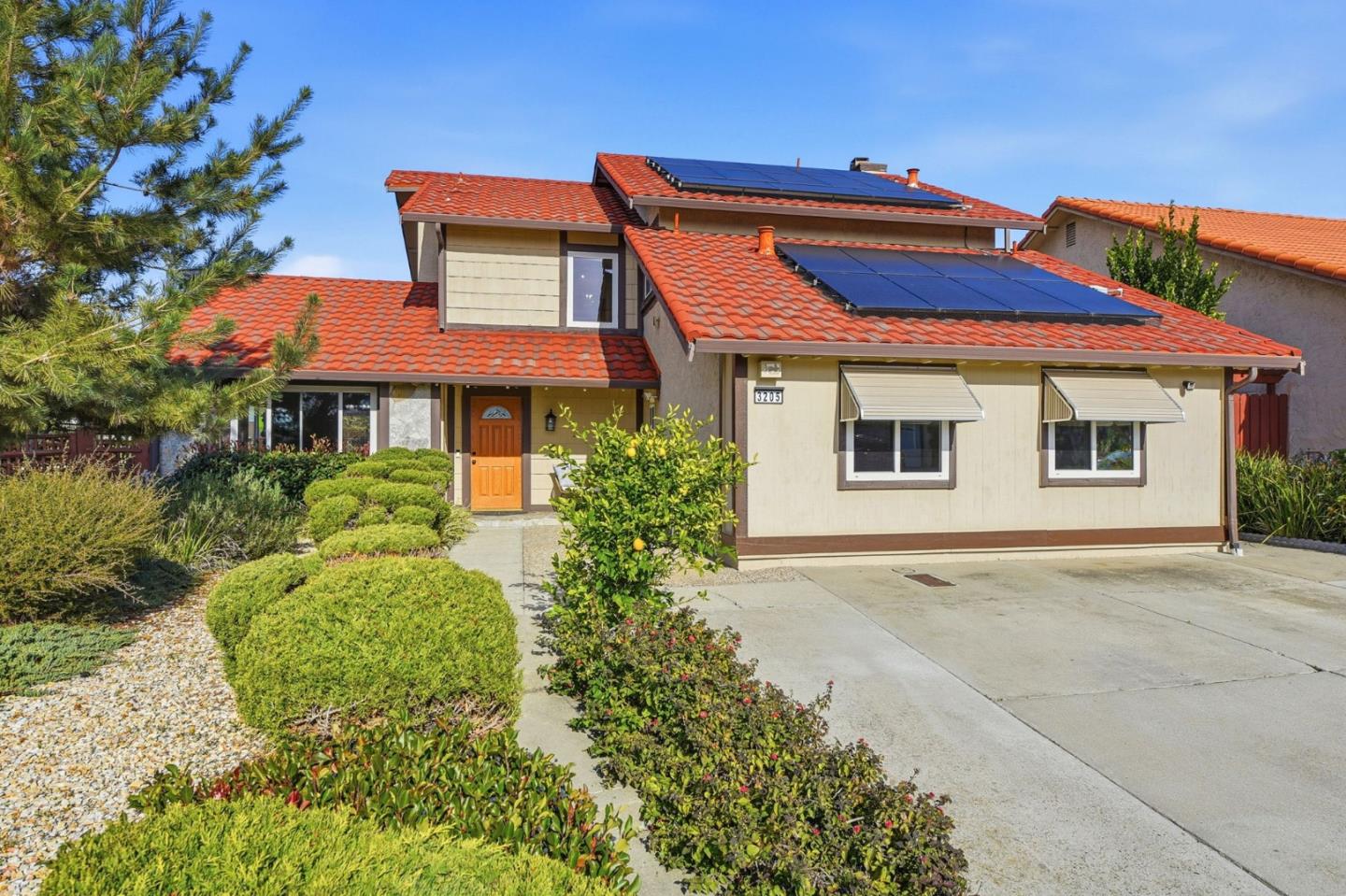 Front Image Thumbnail for ML82028213