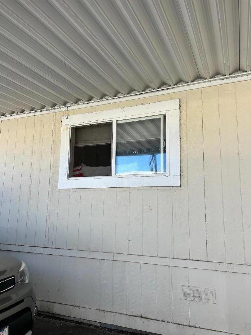 Front Image Thumbnail for ML82028283