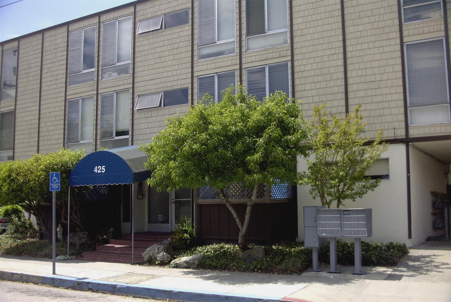 Front Image Thumbnail for ML82028291