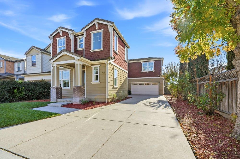 Front Image Thumbnail for ML82028309