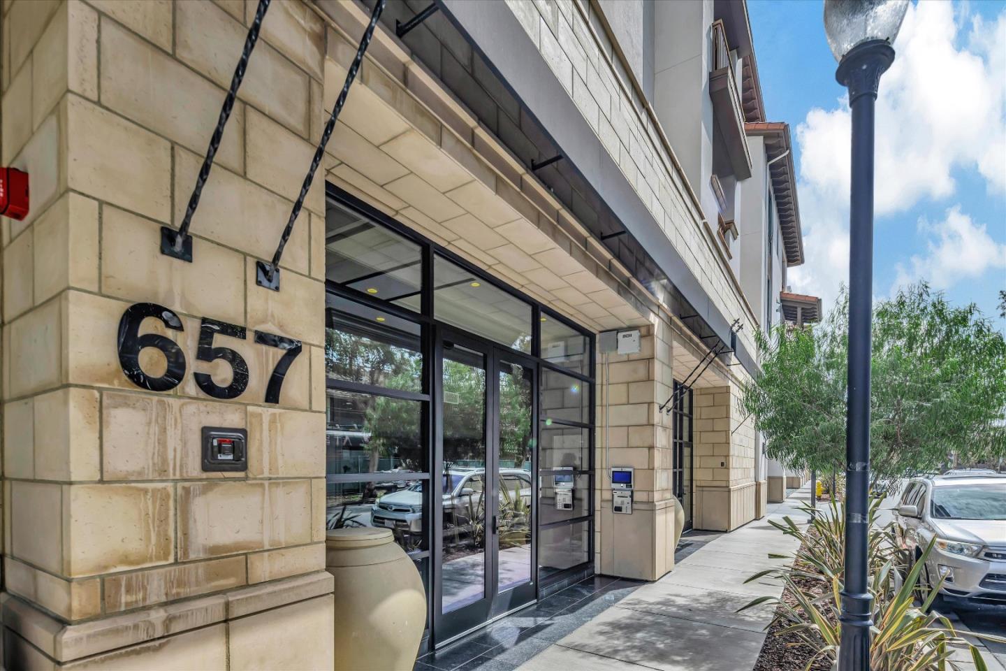 Front Image Thumbnail for ML82028350