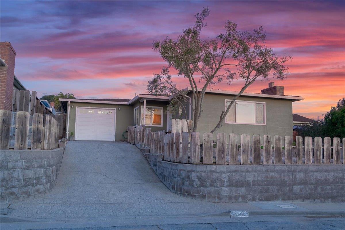 Front Image Thumbnail for ML82028354