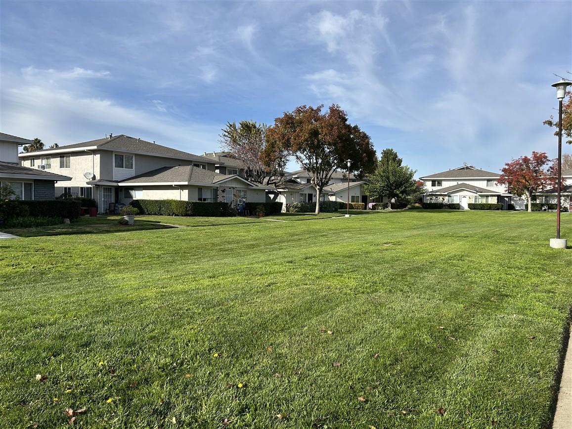 Front Image Thumbnail for ML82028357