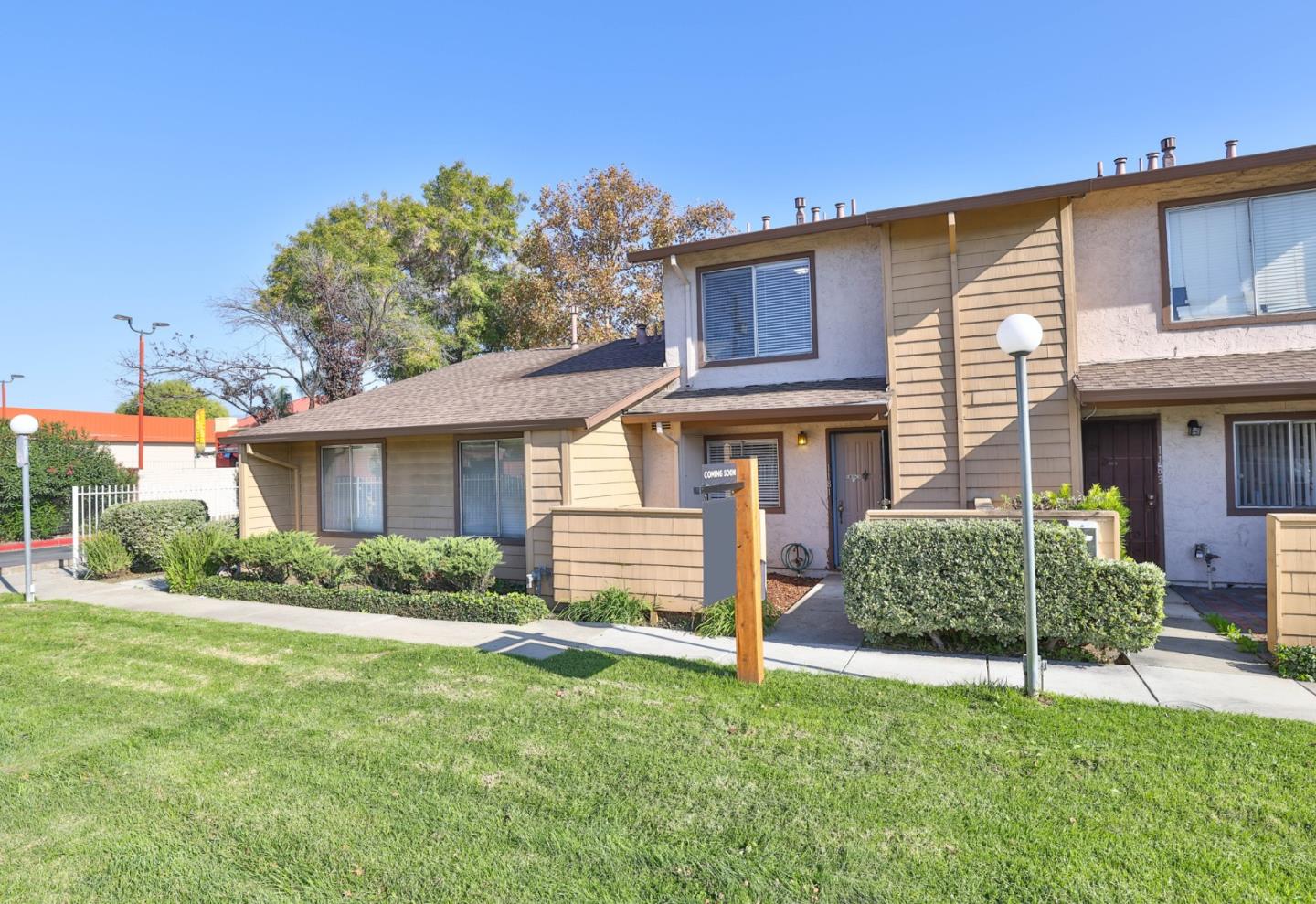 Front Image Thumbnail for ML82028382