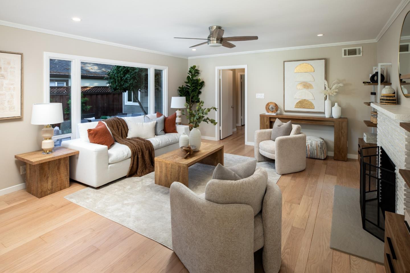 Front Image Thumbnail for ML82028438